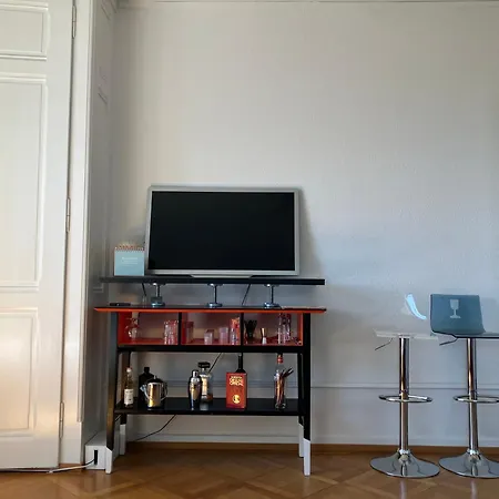 Laus-angeles Apartament *